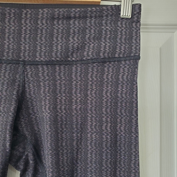 Lululemon 🍋  Athletica  Legging Size 4 - Picture 4 of 14
